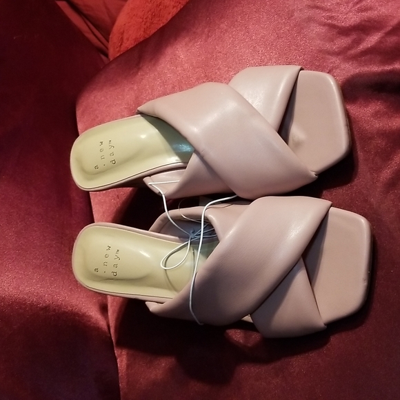 Nwy 6.5 padded 2.7/8 inch sturdy heel front wrap slide sandal extra padd… - Picture 7 of 11